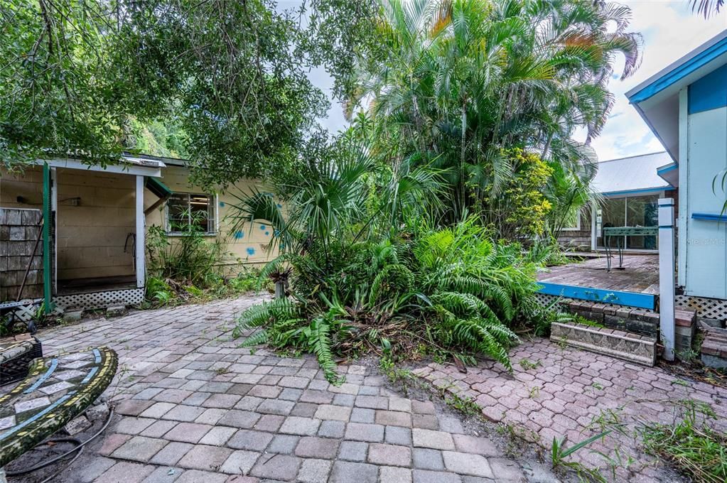 For Sale: $399,999 (0.23 acres)