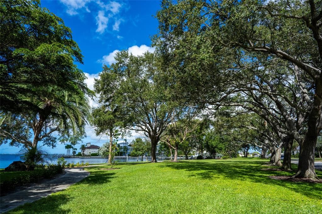 For Sale: $399,999 (0.23 acres)