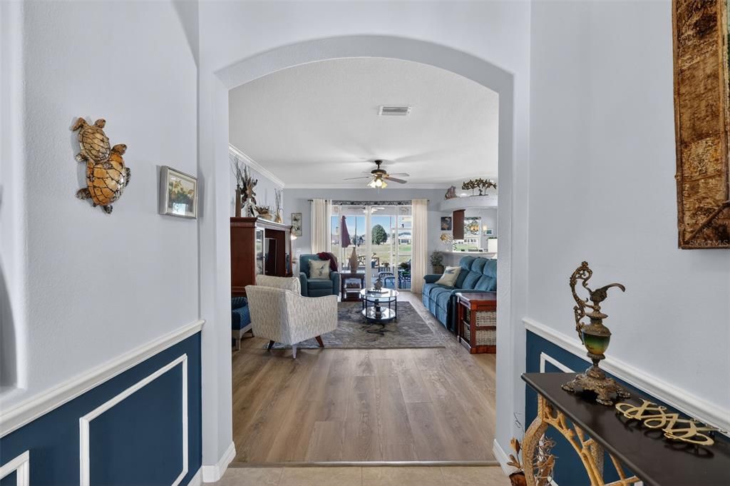 For Sale: $332,950 (3 beds, 2 baths, 2283 Square Feet)