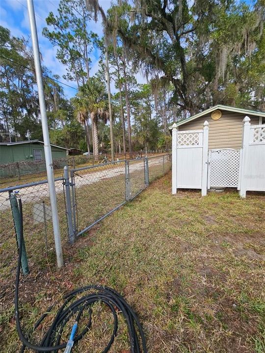 For Sale: $239,900 (2 beds, 2 baths, 1140 Square Feet)