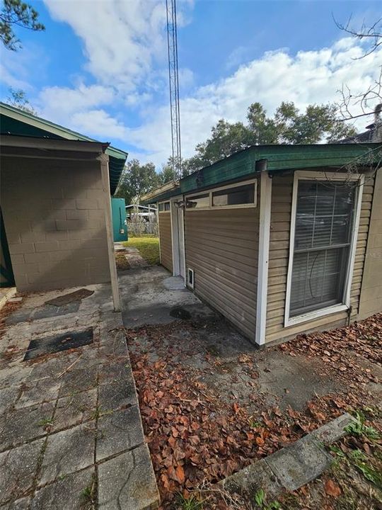 For Sale: $239,900 (2 beds, 2 baths, 1140 Square Feet)