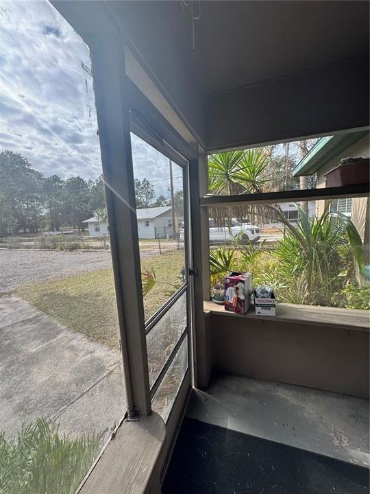 For Sale: $239,900 (2 beds, 2 baths, 1140 Square Feet)