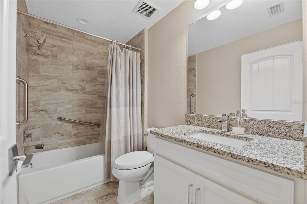 En Venta: $799,900 (5 camas, 4 baños, 3614 Pies cuadrados)