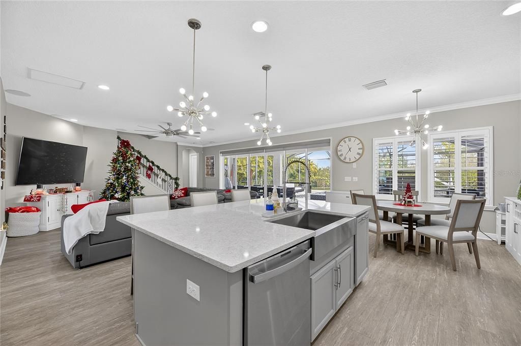 En Venta: $799,900 (5 camas, 4 baños, 3614 Pies cuadrados)