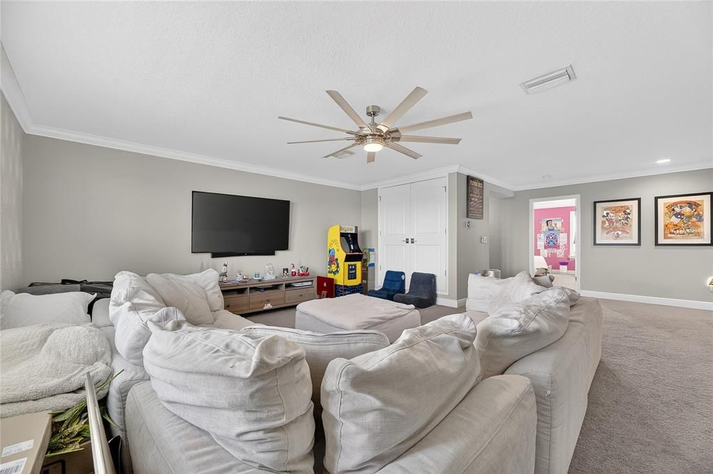 En Venta: $799,900 (5 camas, 4 baños, 3614 Pies cuadrados)