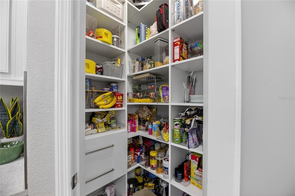 En Venta: $799,900 (5 camas, 4 baños, 3614 Pies cuadrados)