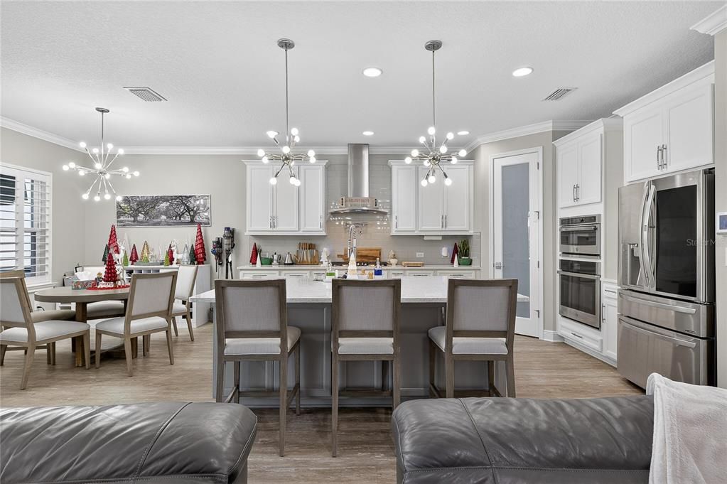 En Venta: $799,900 (5 camas, 4 baños, 3614 Pies cuadrados)