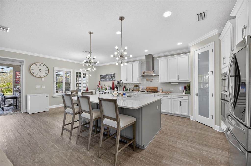 En Venta: $799,900 (5 camas, 4 baños, 3614 Pies cuadrados)