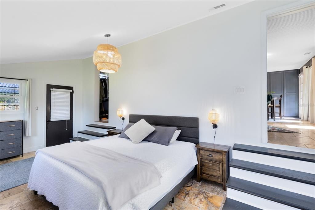 For Sale: $539,900 (3 beds, 2 baths, 2396 Square Feet)