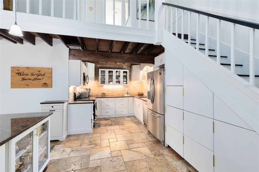 For Sale: $539,900 (3 beds, 2 baths, 2396 Square Feet)