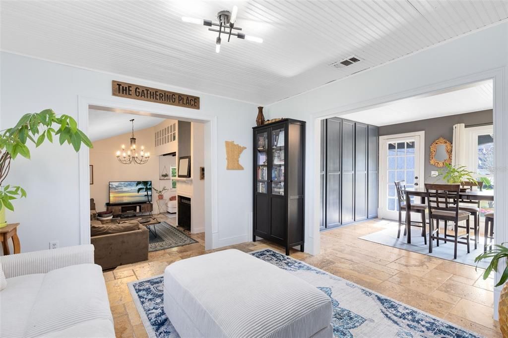 For Sale: $539,900 (3 beds, 2 baths, 2396 Square Feet)