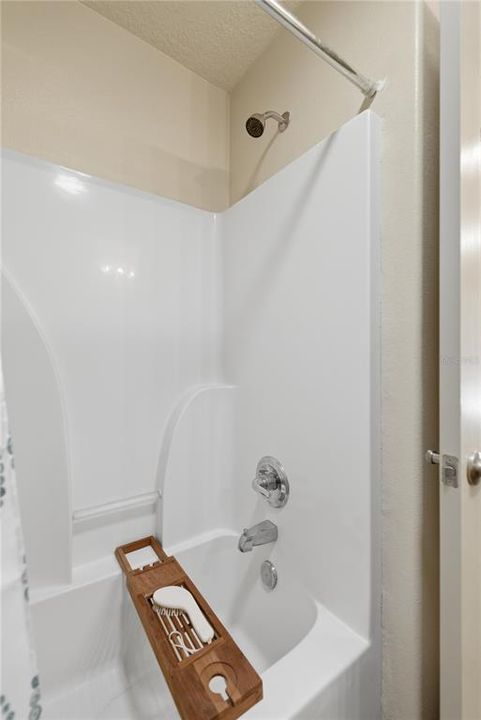 For Sale: $359,999 (3 beds, 2 baths, 2360 Square Feet)