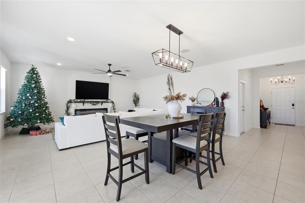 На продажу: $475,000 (4 спален, 3 ванн, 2845 Квадратных фут)