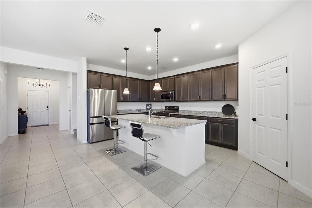 На продажу: $475,000 (4 спален, 3 ванн, 2845 Квадратных фут)