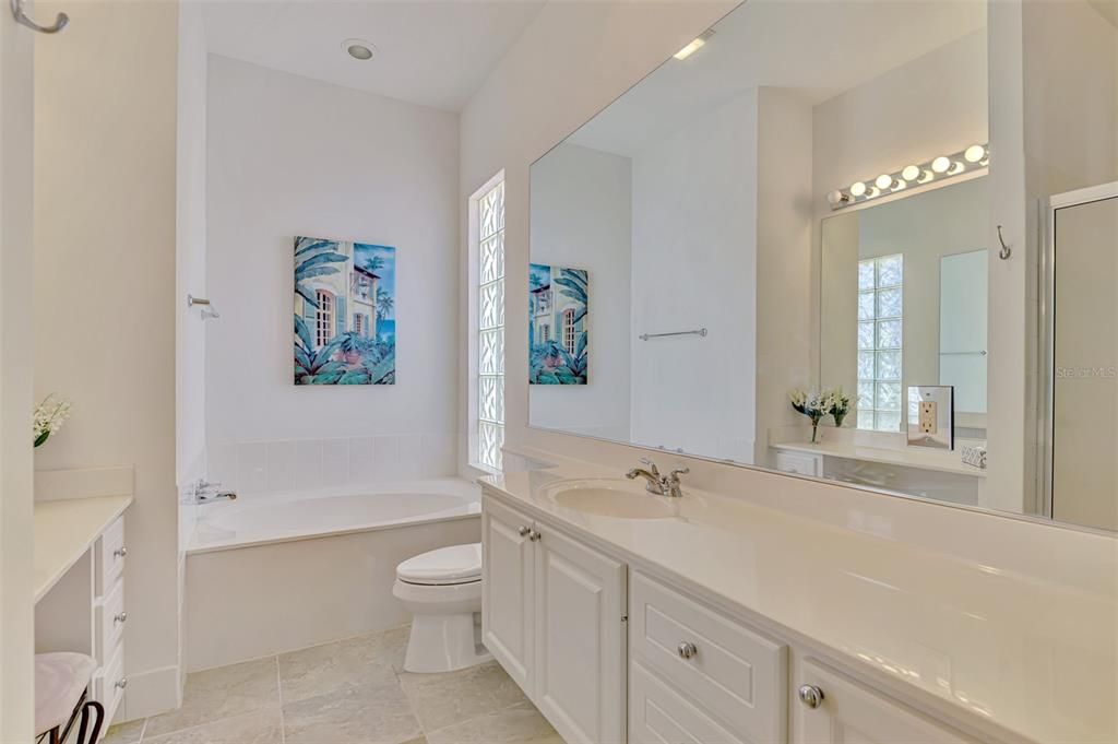 待售: $540,000 (3 贝兹, 3 浴室, 2000 平方英尺)