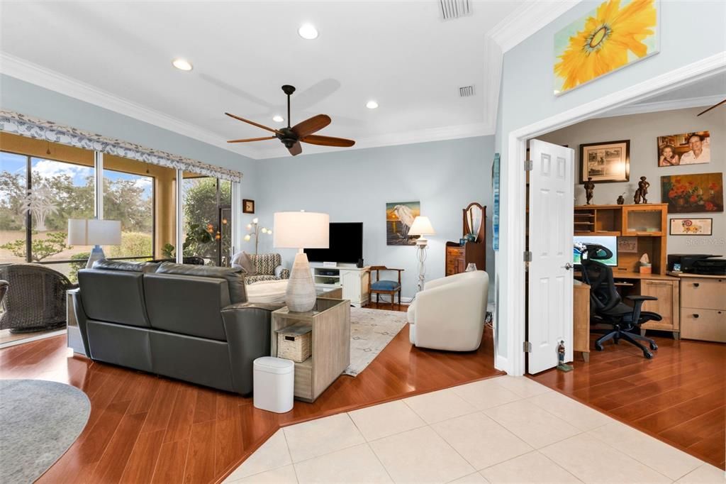 待售: $360,000 (2 贝兹, 2 浴室, 1757 平方英尺)