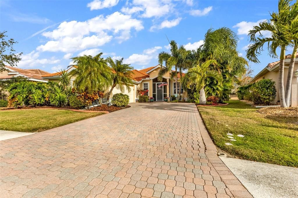 待售: $360,000 (2 贝兹, 2 浴室, 1757 平方英尺)