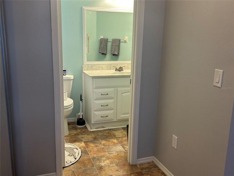 En Venta: $220,000 (2 camas, 2 baños, 1040 Pies cuadrados)