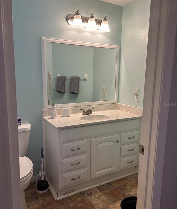 En Venta: $220,000 (2 camas, 2 baños, 1040 Pies cuadrados)