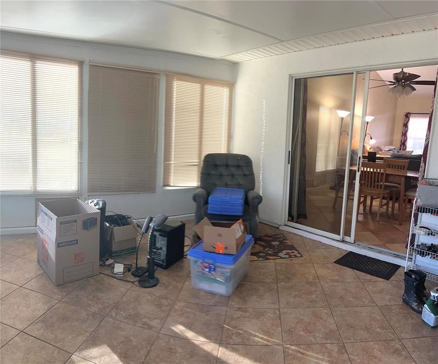 En Venta: $220,000 (2 camas, 2 baños, 1040 Pies cuadrados)