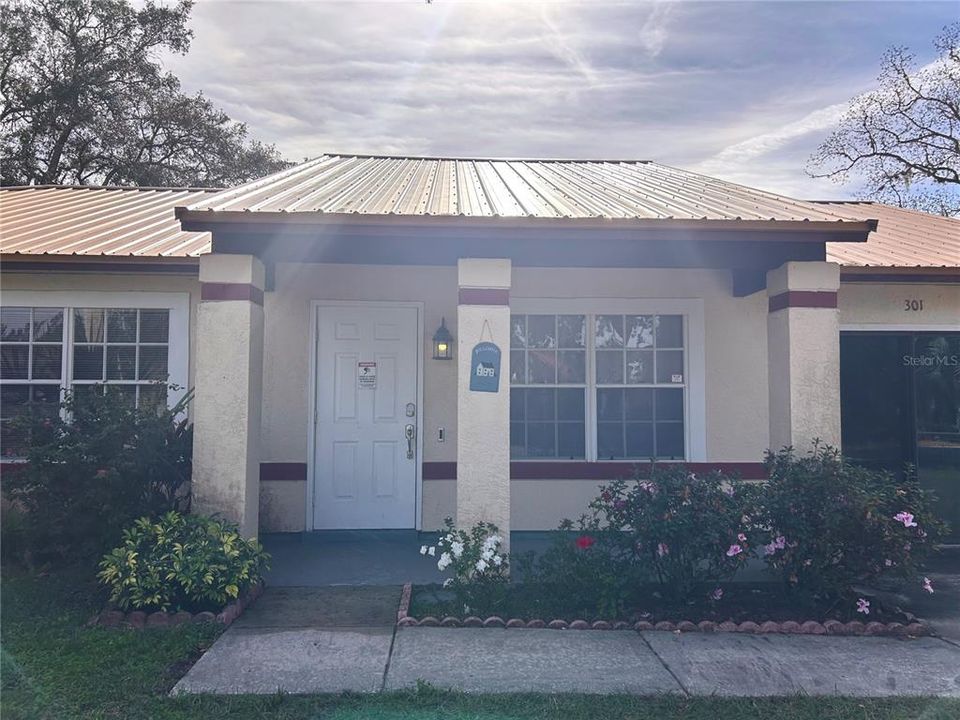 En Venta: $220,000 (2 camas, 2 baños, 1040 Pies cuadrados)