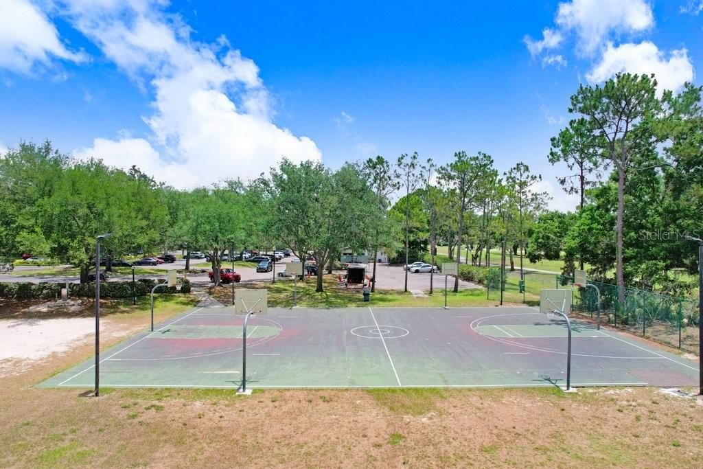 For Sale: $425,000 (3 beds, 2 baths, 1649 Square Feet)