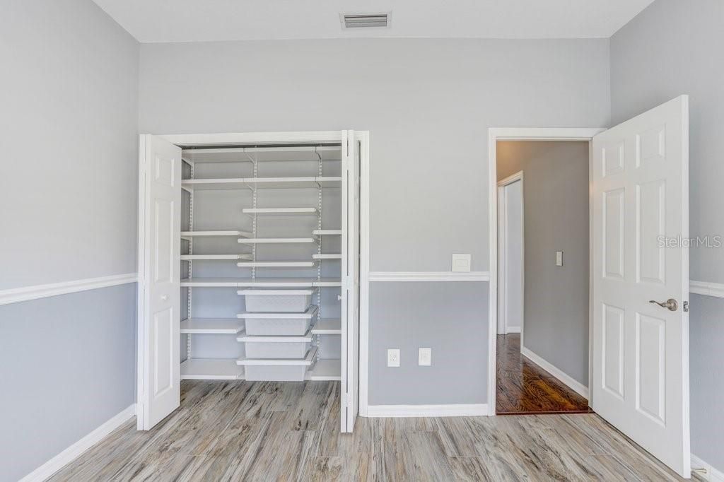 For Sale: $425,000 (3 beds, 2 baths, 1649 Square Feet)