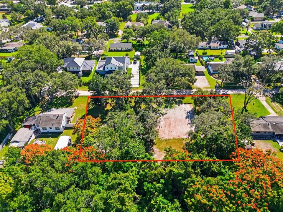 待售: $395,000 (0.28 acres)