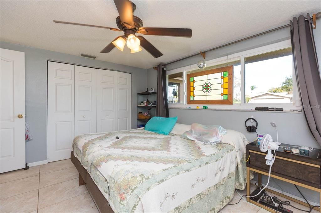 En Venta: $319,000 (3 camas, 2 baños, 1325 Pies cuadrados)