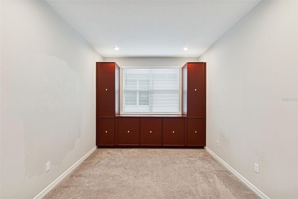 For Sale: $589,900 (3 beds, 3 baths, 2459 Square Feet)