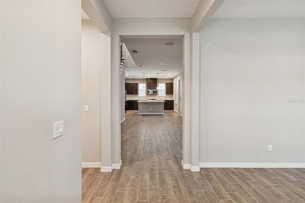 For Sale: $589,900 (3 beds, 3 baths, 2459 Square Feet)