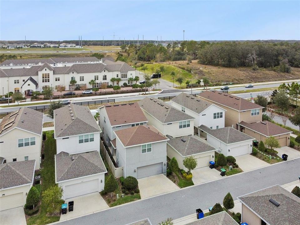 For Sale: $589,900 (3 beds, 3 baths, 2459 Square Feet)