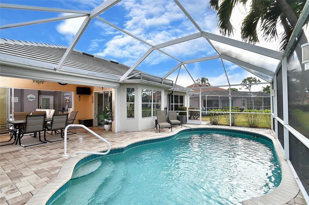 На продажу: $455,000 (2 спален, 2 ванн, 1469 Квадратных фут)