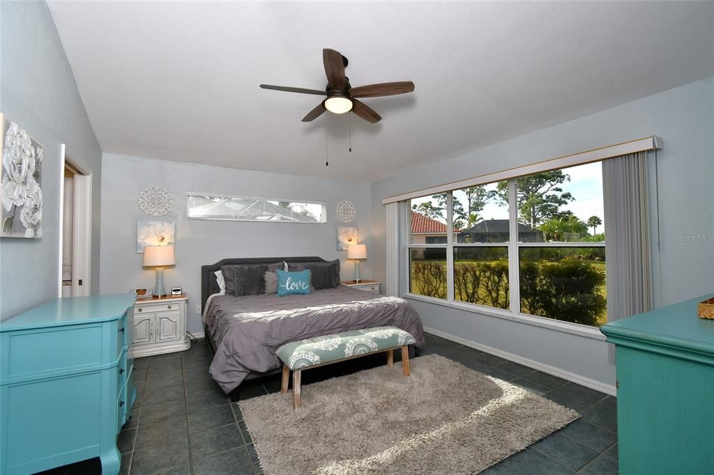 На продажу: $455,000 (2 спален, 2 ванн, 1469 Квадратных фут)