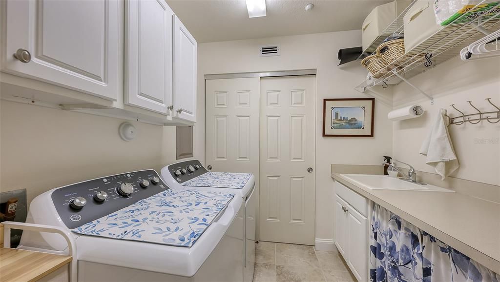 En Venta: $359,900 (3 camas, 2 baños, 1762 Pies cuadrados)