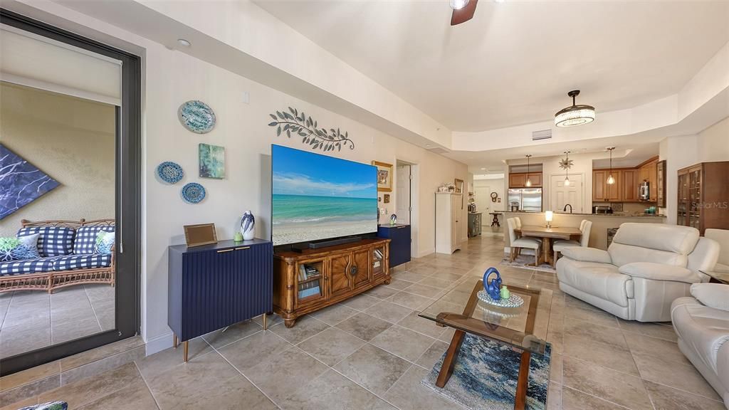 En Venta: $359,900 (3 camas, 2 baños, 1762 Pies cuadrados)