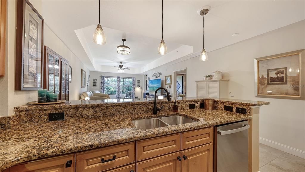 En Venta: $359,900 (3 camas, 2 baños, 1762 Pies cuadrados)