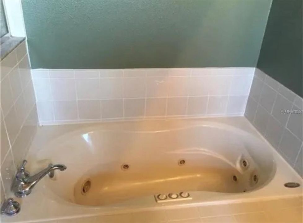 В аренду: $1,875 (3 спален, 2 ванн, 1374 Квадратных фут)