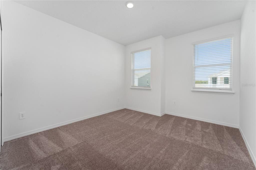 出租: $3,700 (4 贝兹, 4 浴室, 2931 平方英尺)