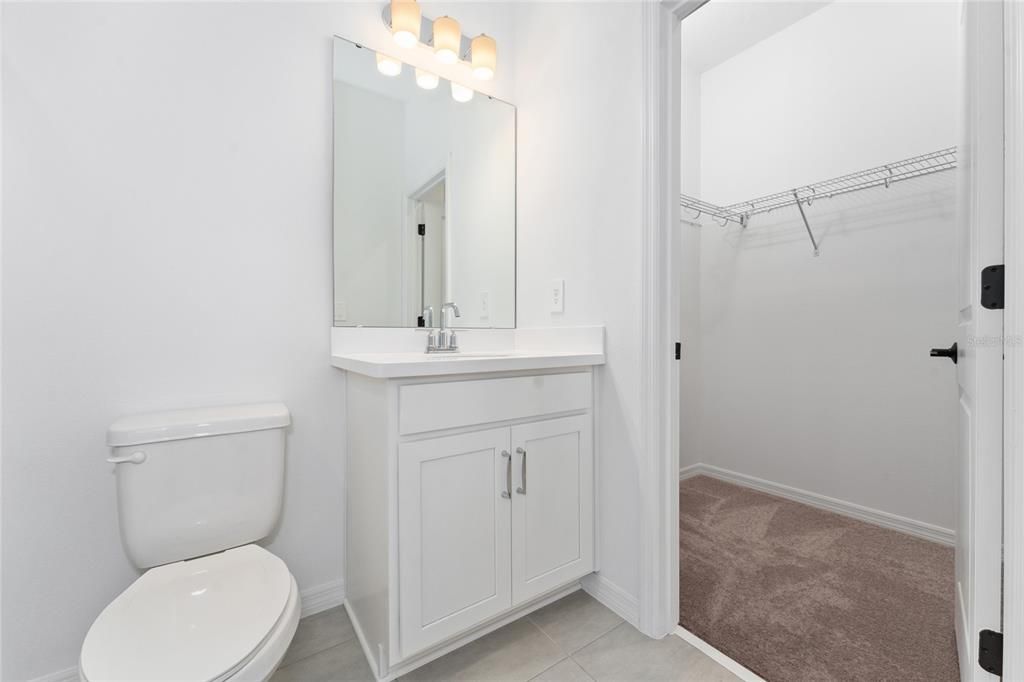 出租: $3,700 (4 贝兹, 4 浴室, 2931 平方英尺)