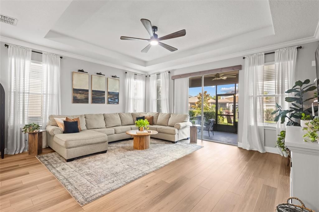 For Sale: $640,000 (5 beds, 4 baths, 3115 Square Feet)