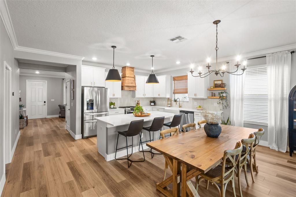 For Sale: $640,000 (5 beds, 4 baths, 3115 Square Feet)