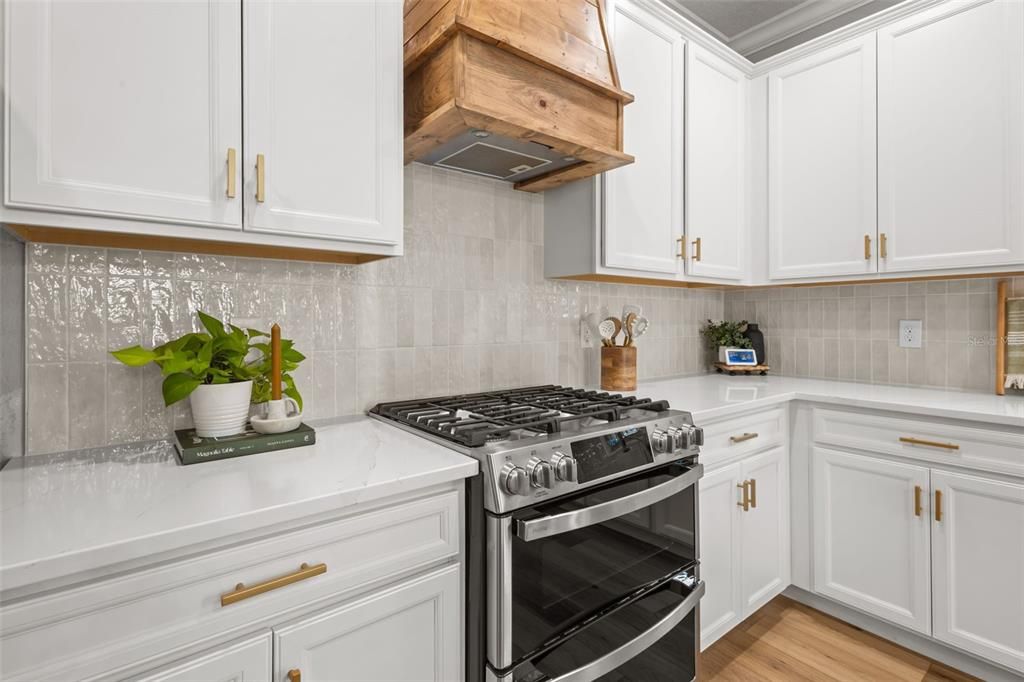 For Sale: $640,000 (5 beds, 4 baths, 3115 Square Feet)