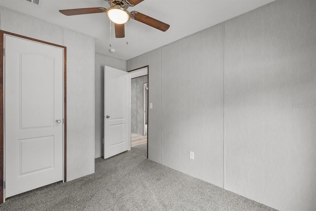 En Venta: $299,000 (4 camas, 2 baños, 1456 Pies cuadrados)