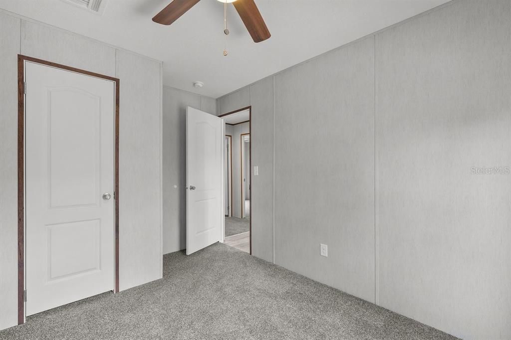 En Venta: $299,000 (4 camas, 2 baños, 1456 Pies cuadrados)