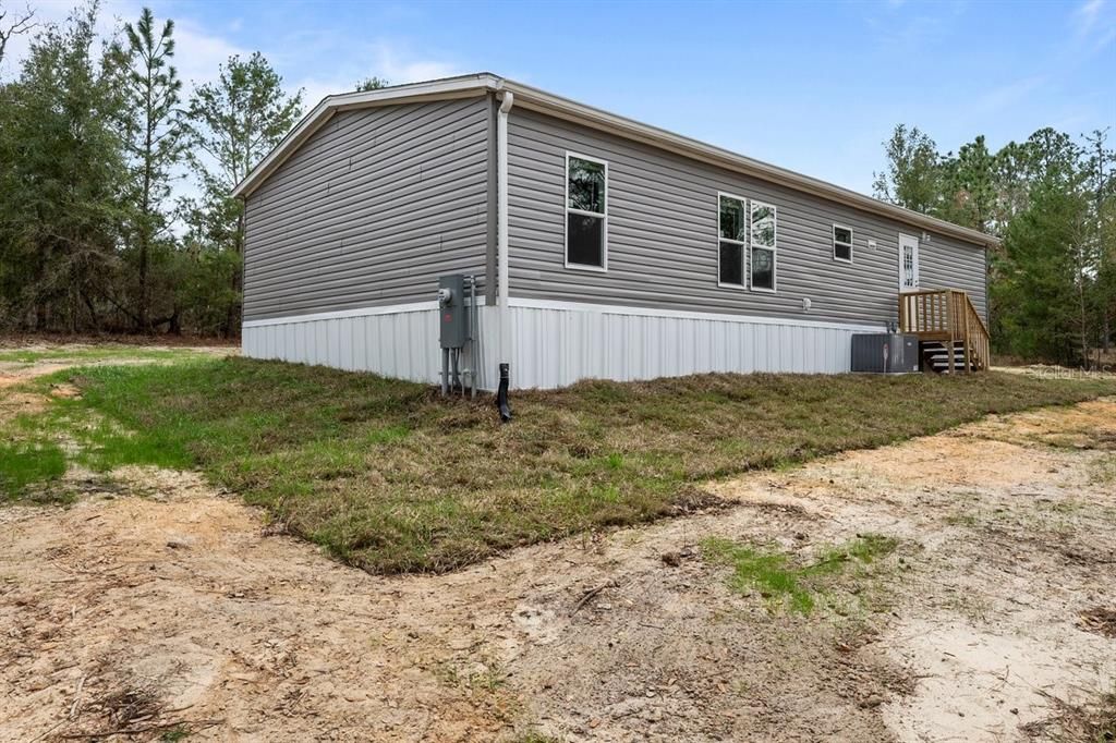 En Venta: $299,000 (4 camas, 2 baños, 1456 Pies cuadrados)