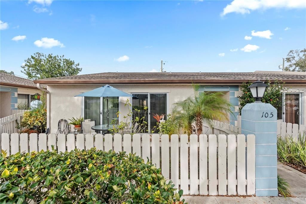 For Sale: $299,500 (3 beds, 2 baths, 1465 Square Feet)