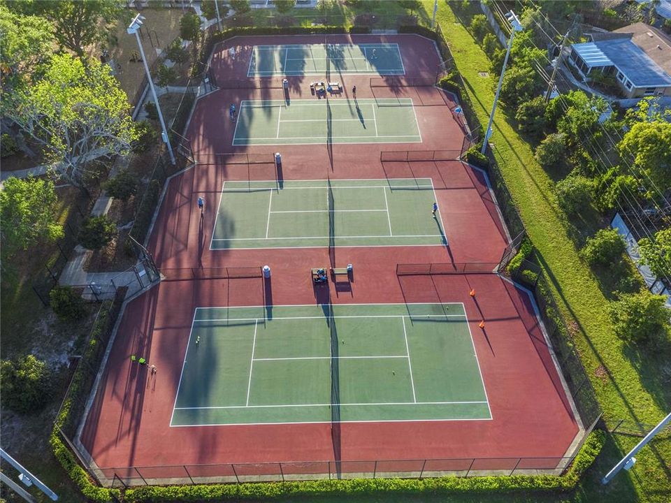 For Sale: $299,500 (3 beds, 2 baths, 1465 Square Feet)