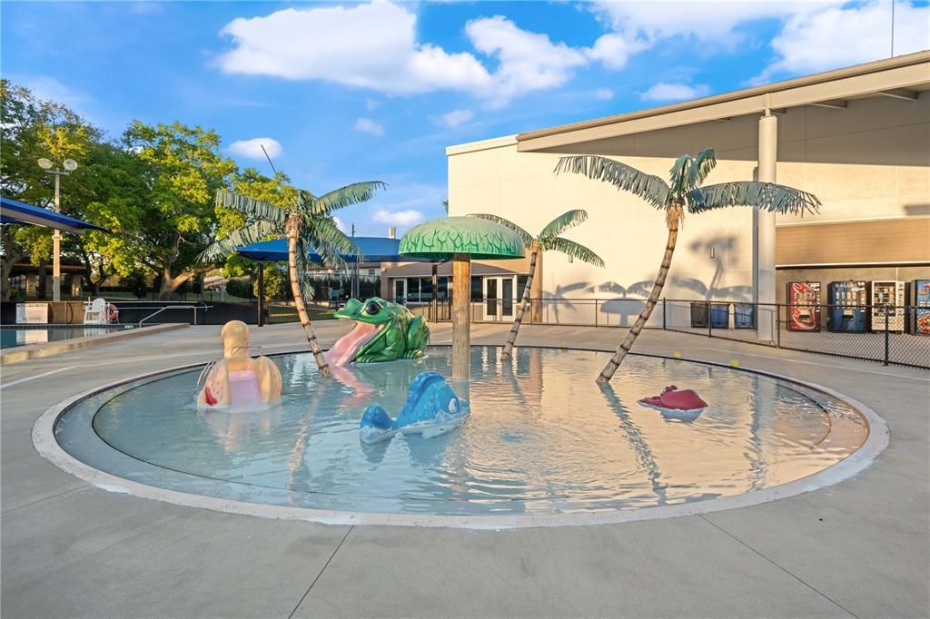 For Sale: $299,500 (3 beds, 2 baths, 1465 Square Feet)