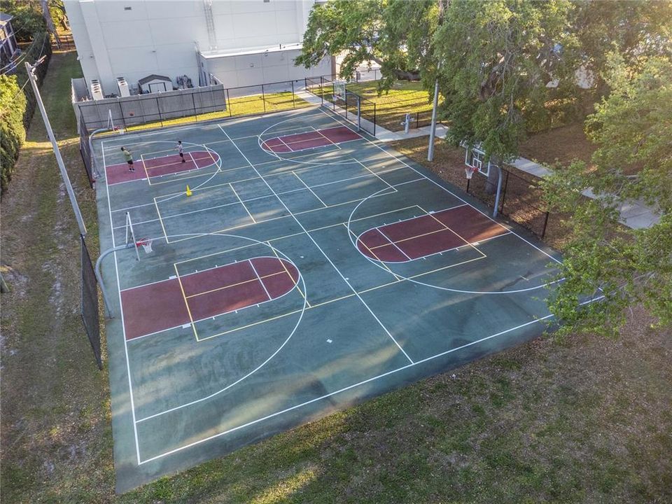 For Sale: $299,500 (3 beds, 2 baths, 1465 Square Feet)